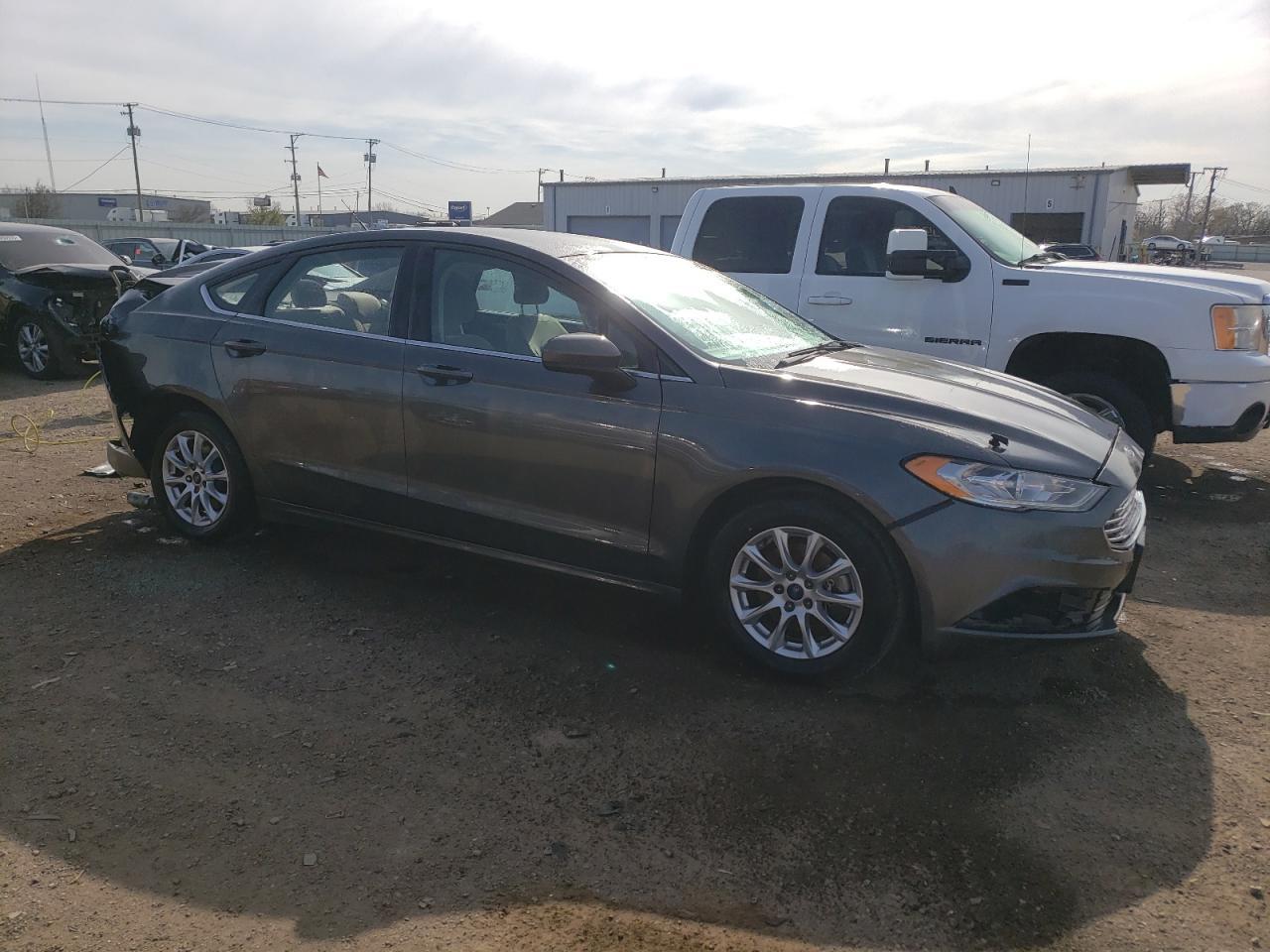 2017 Ford Fusion S - Image 4