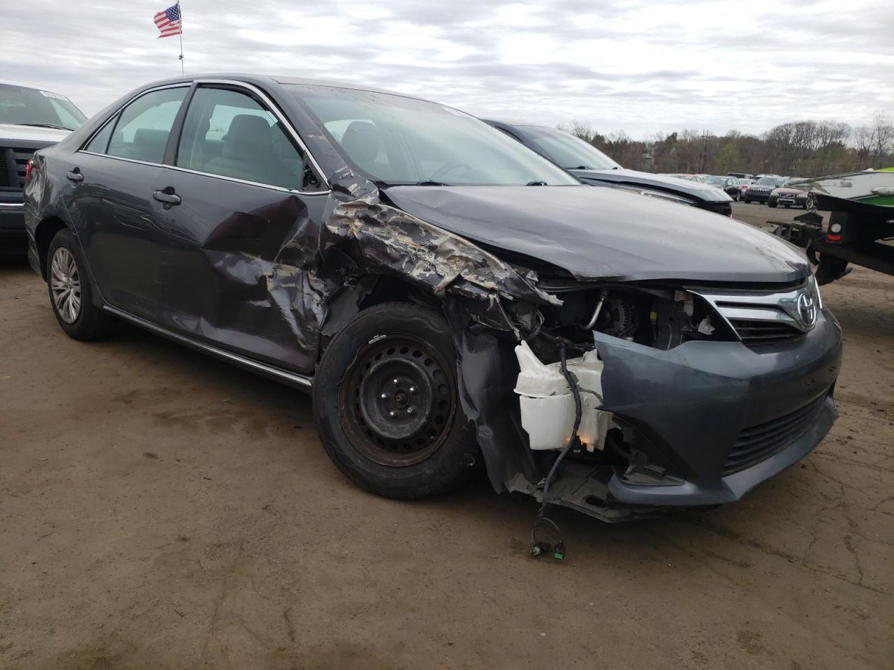 2013 Toyota Camry L - Фото 4