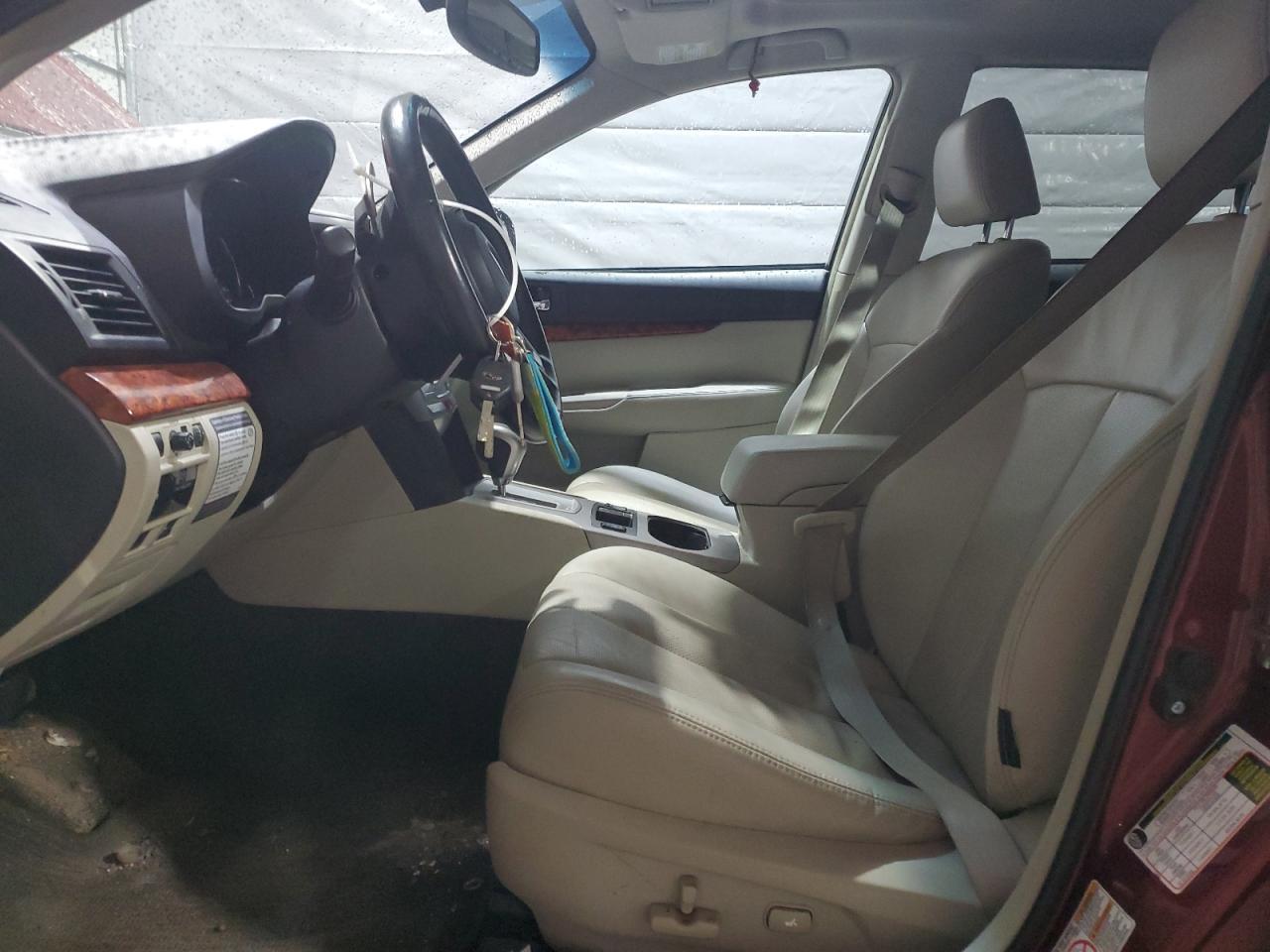 2011 Subaru Outback 2.5I Limited - Image 7