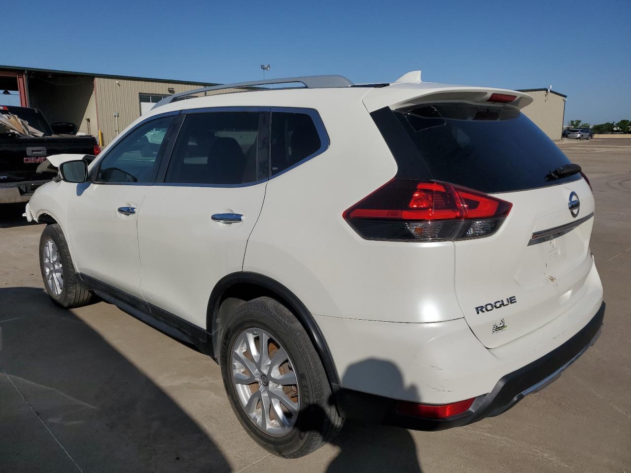 2018 Nissan Rogue S - Image 2