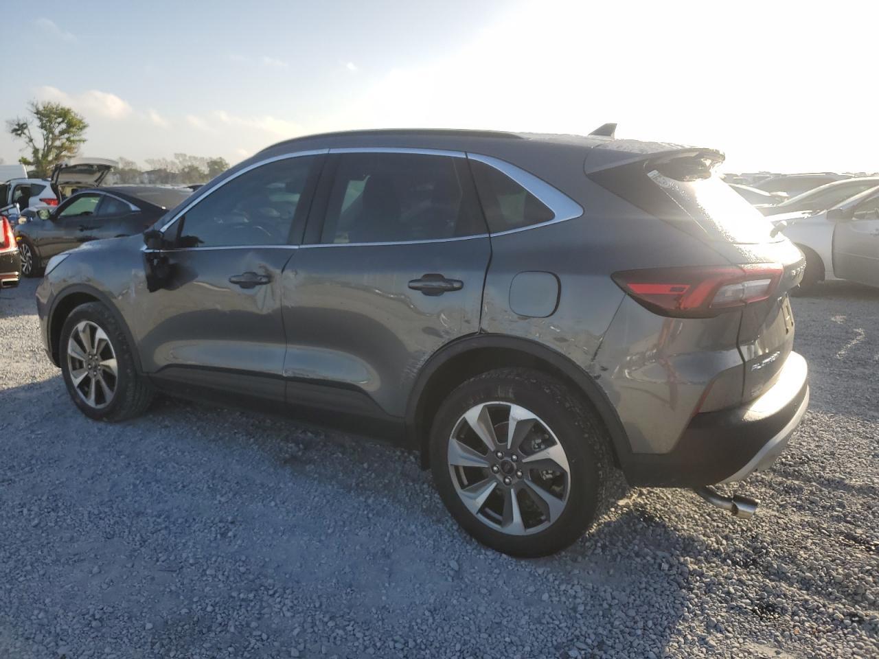 2024 Ford Escape Platinum - Image 2