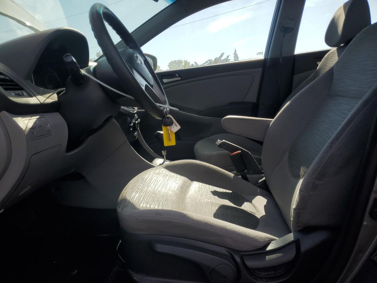 2017 Hyundai Accent Se - Фото 7