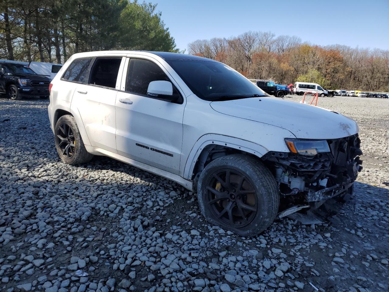 2019 Jeep Grand Cherokee Trackhawk - Image 4