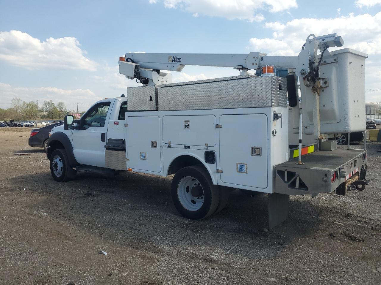 2015 Ford F450 Super Duty - Фото 2