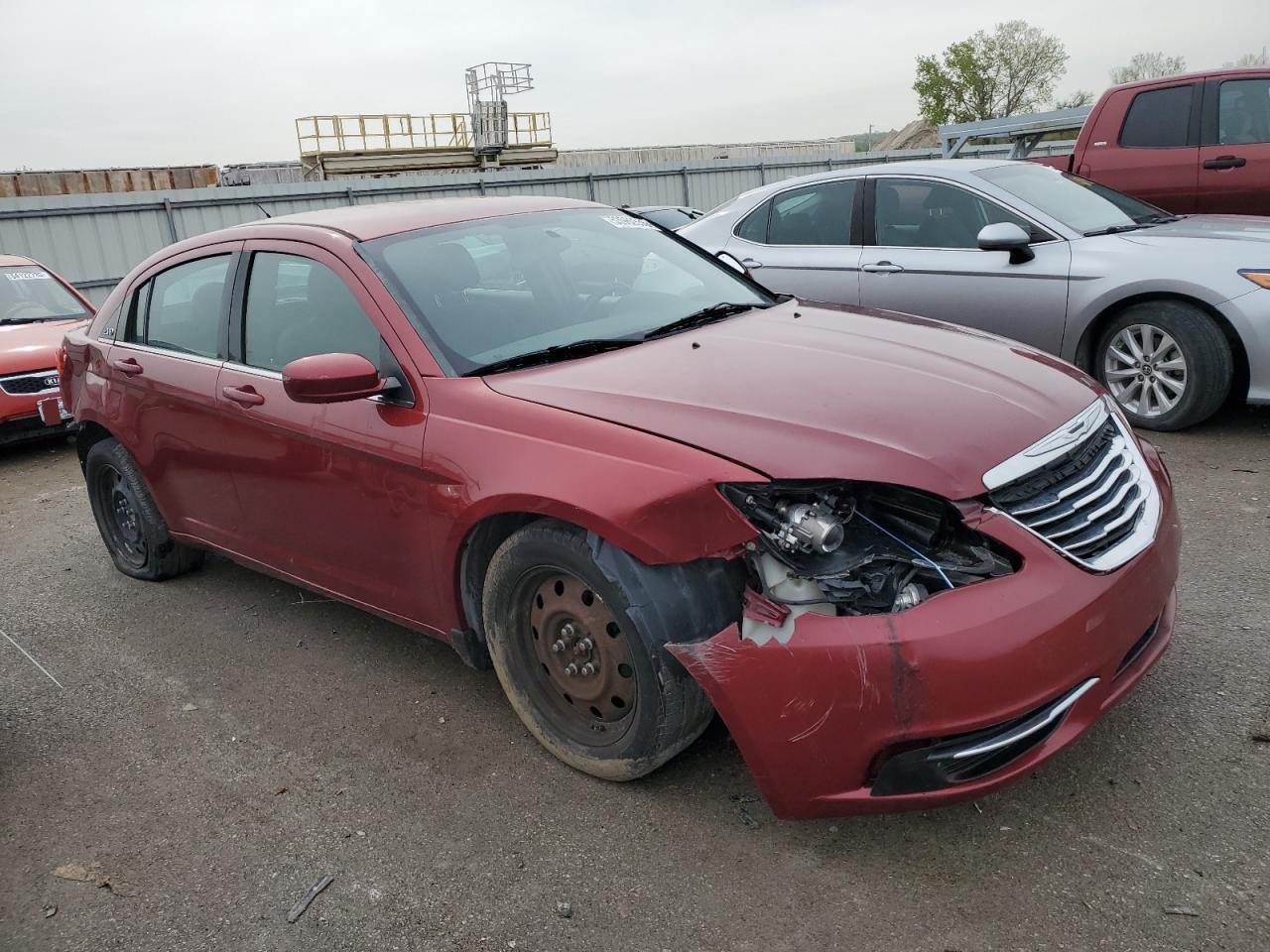 2014 Chrysler 200 Lx - Фото 4
