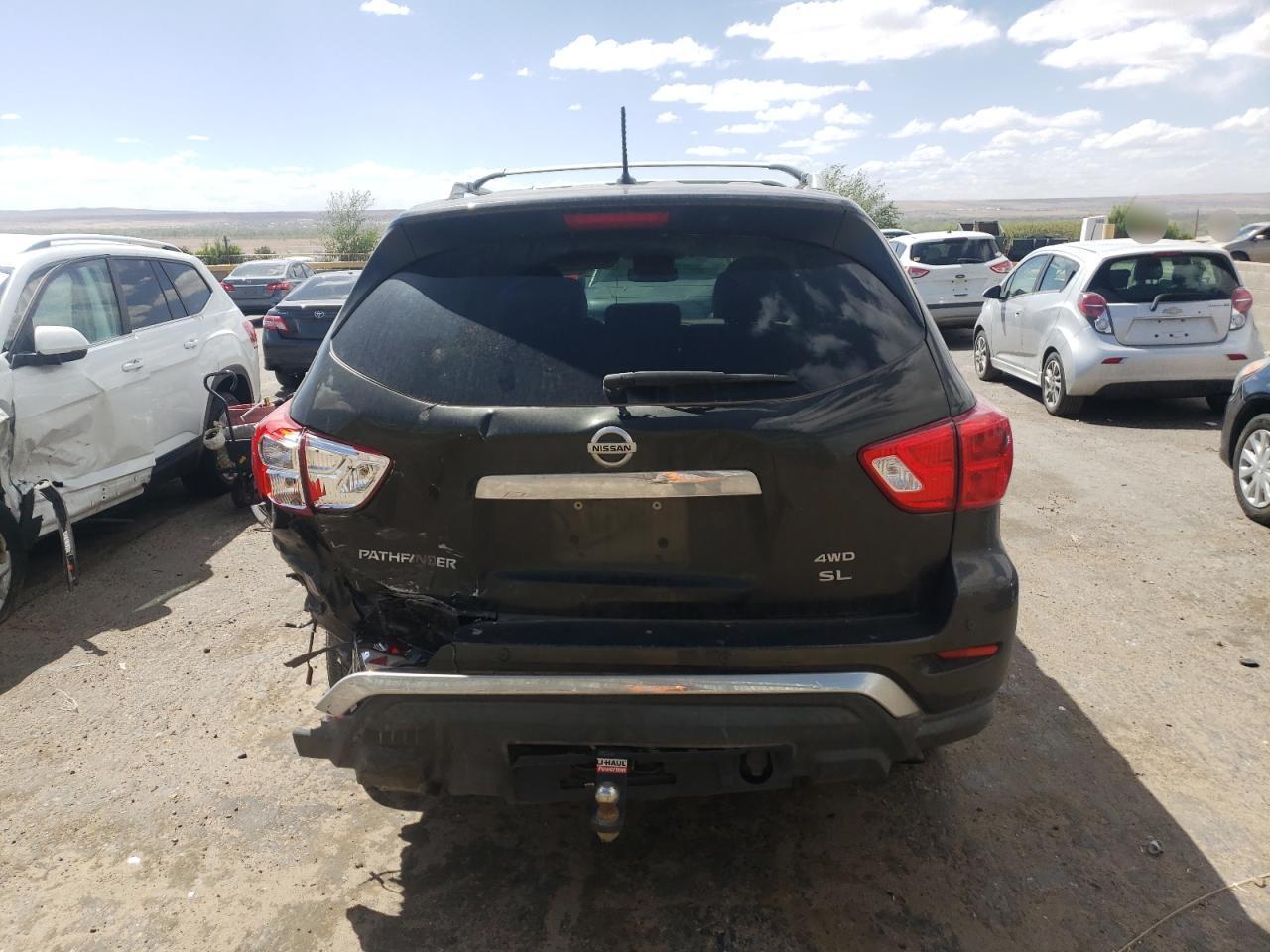 2017 Nissan Pathfinder S - Image 6