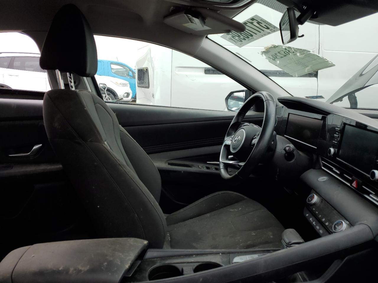 2022 Hyundai Elantra Sel - Image 7