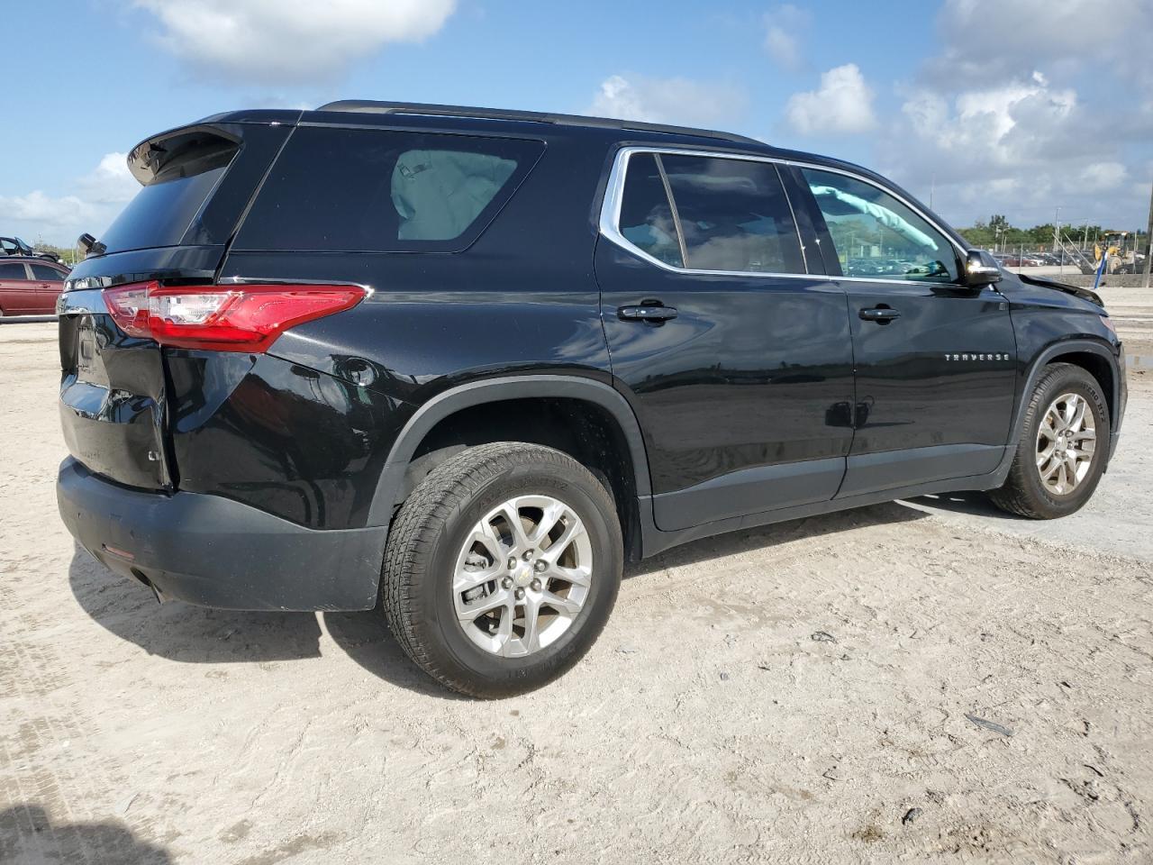 2019 Chevrolet Traverse Lt - Фото 3