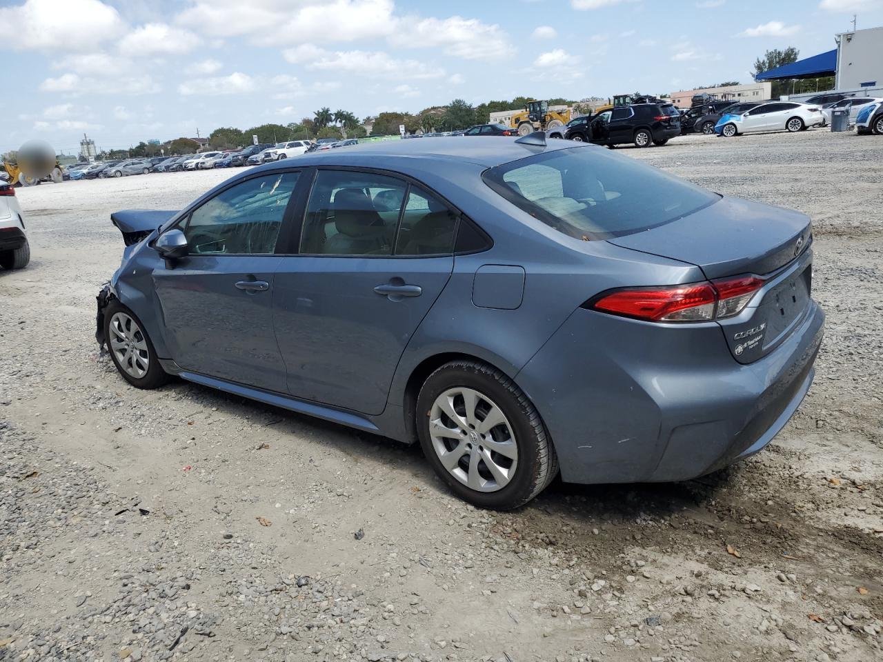 2021 Toyota Corolla Le - Фото 2