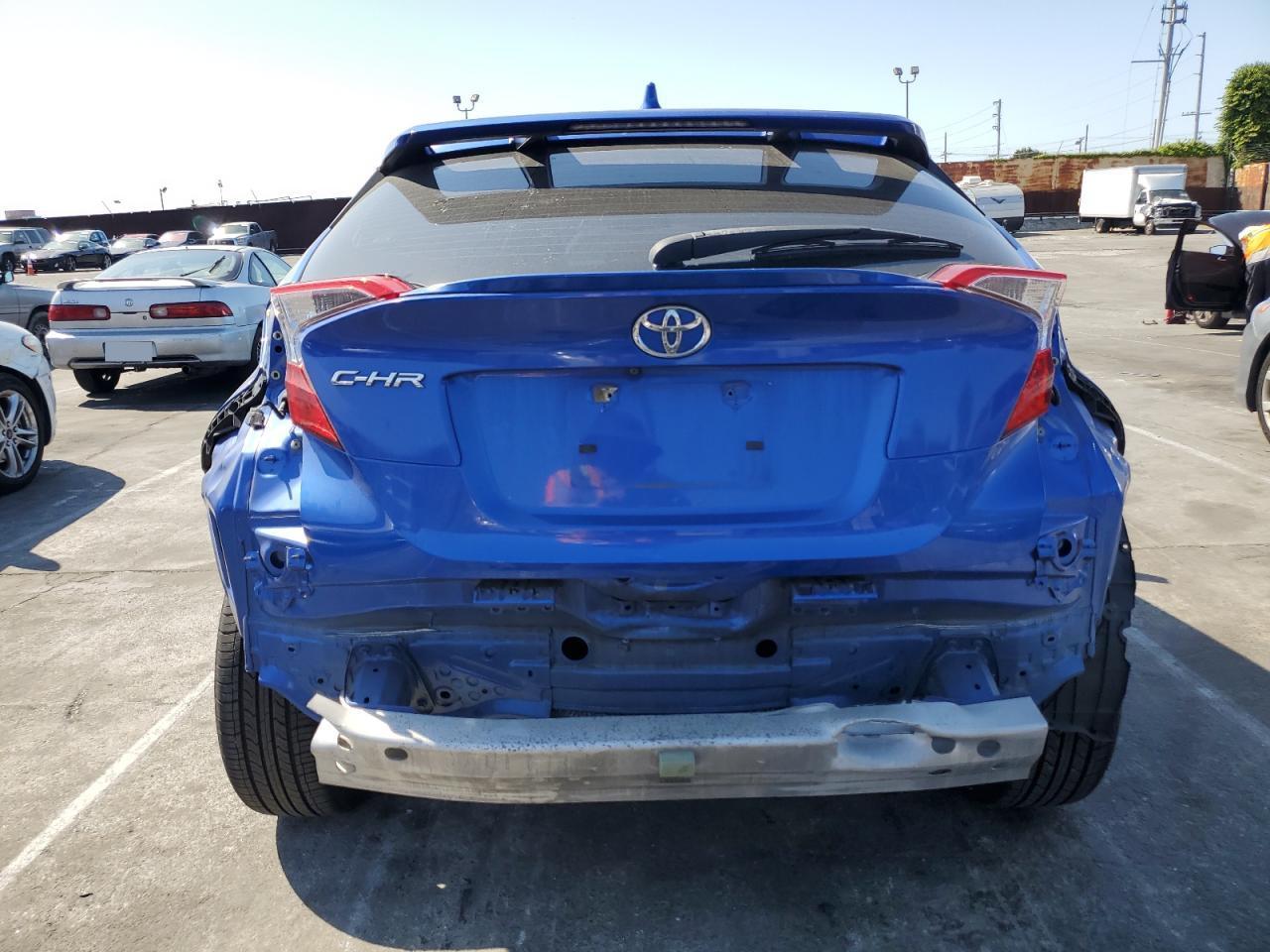 2019 Toyota C-Hr Xle - Image 6