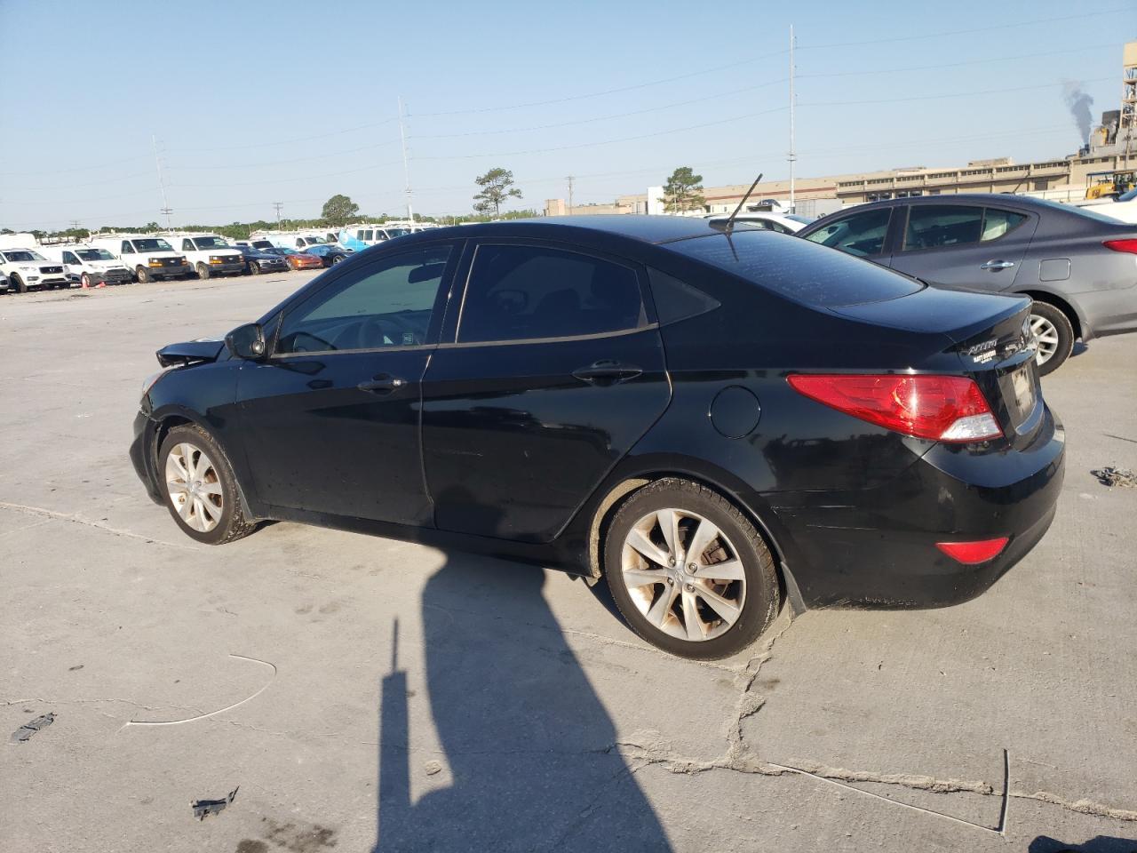 2012 Hyundai Accent Gls - Фото 2