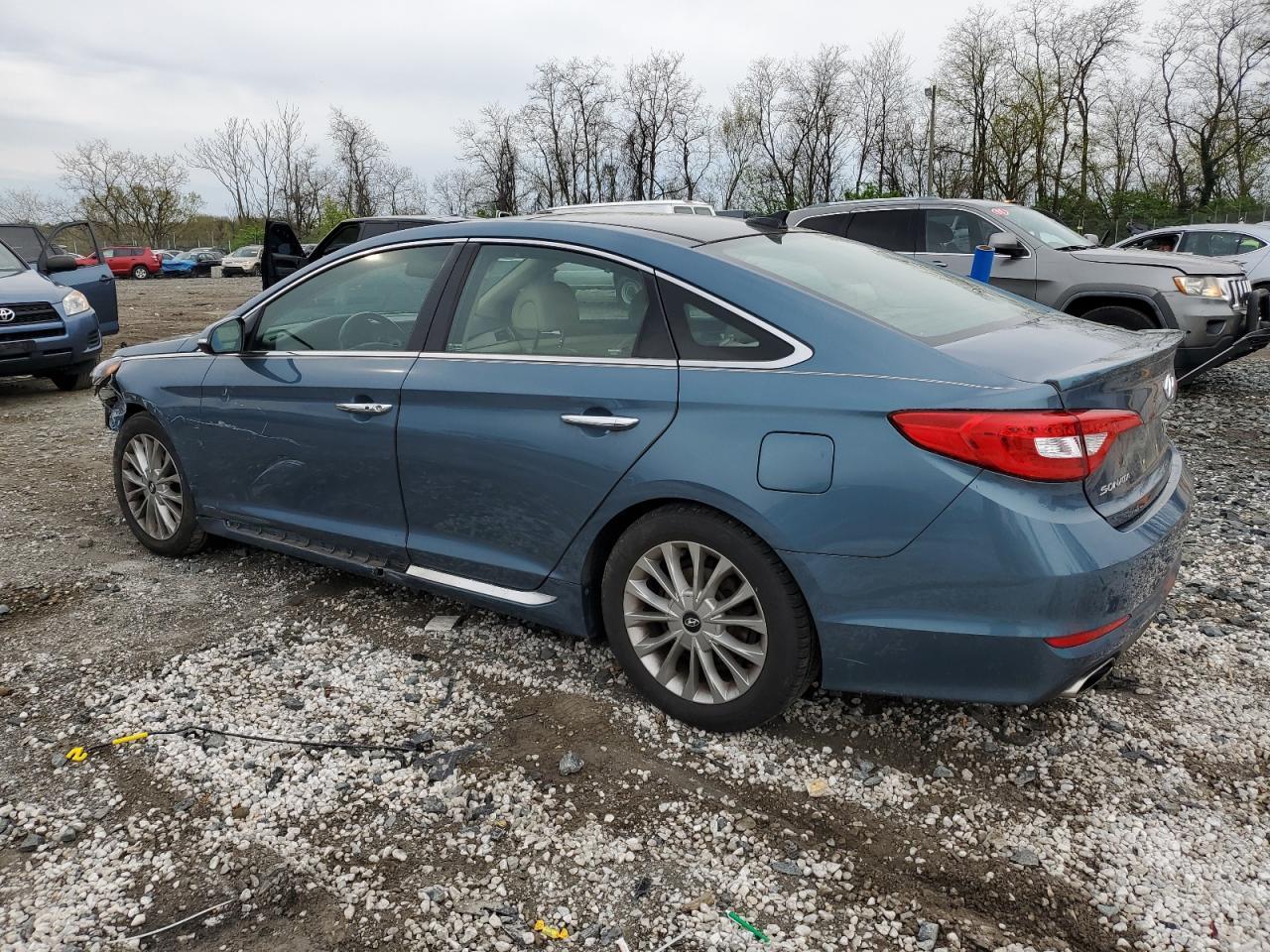 2015 Hyundai Sonata Sport - Image 2