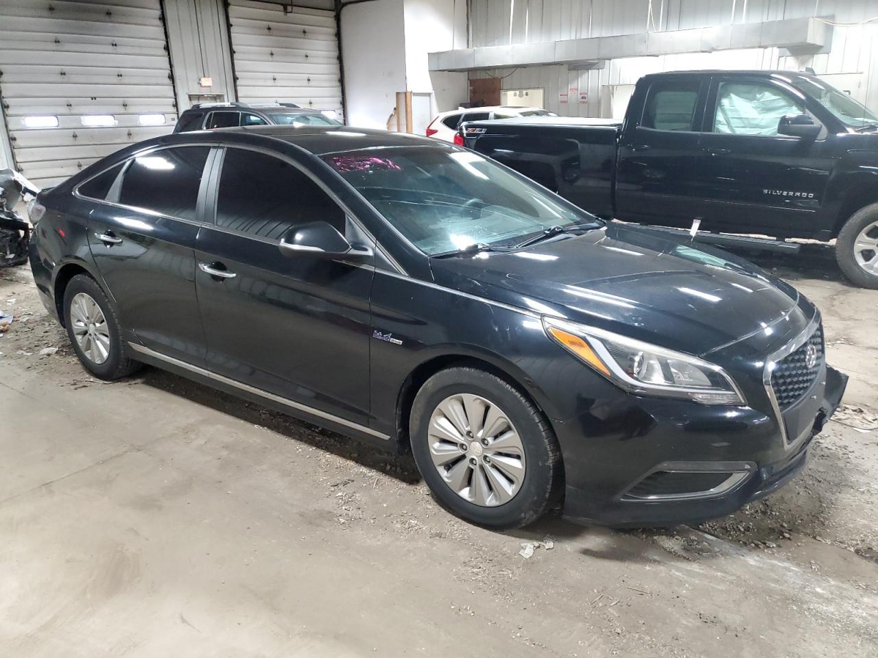 2016 Hyundai Sonata Hybrid - Фото 4