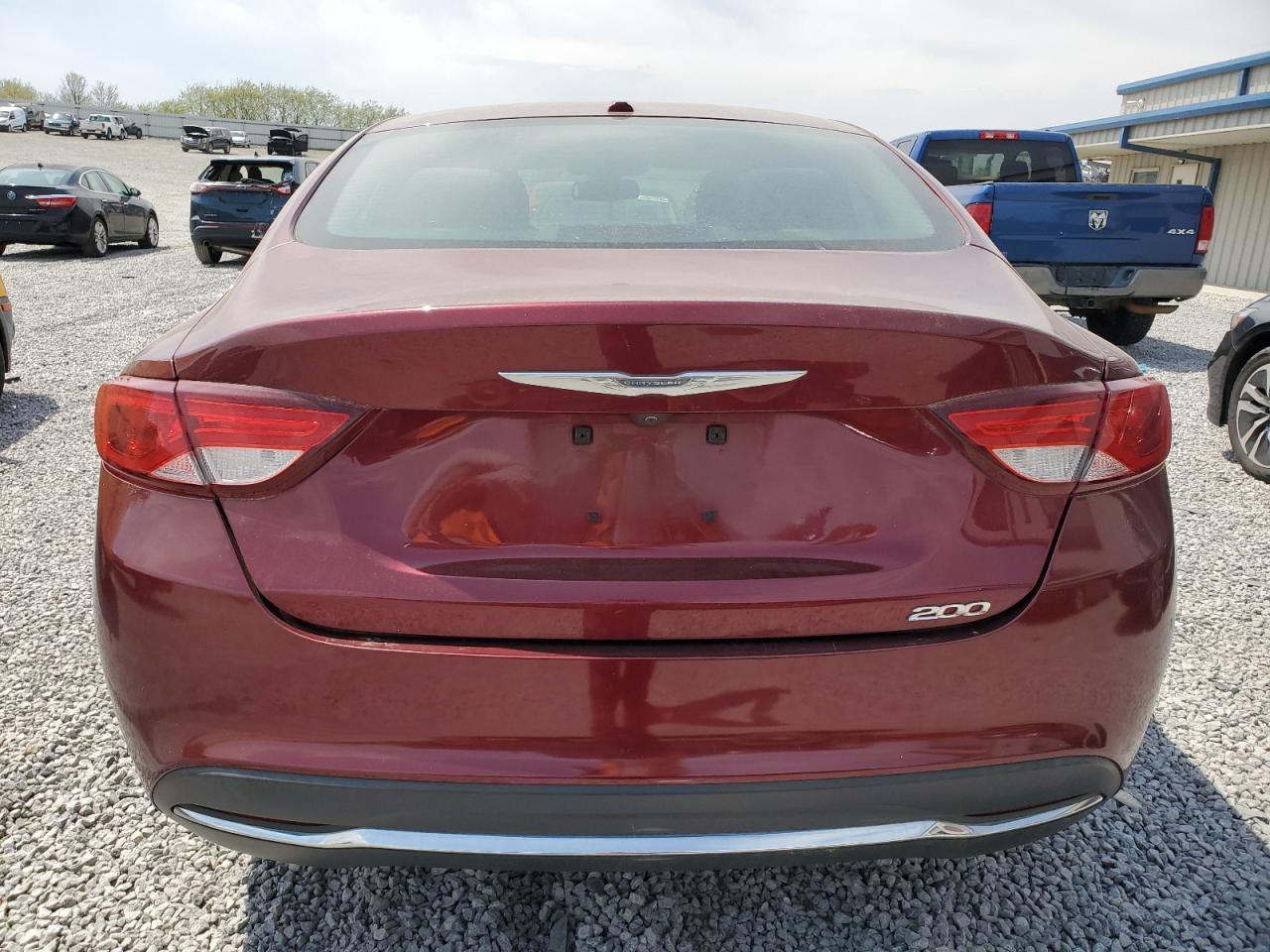 2015 Chrysler 200 Limited - Фото 6