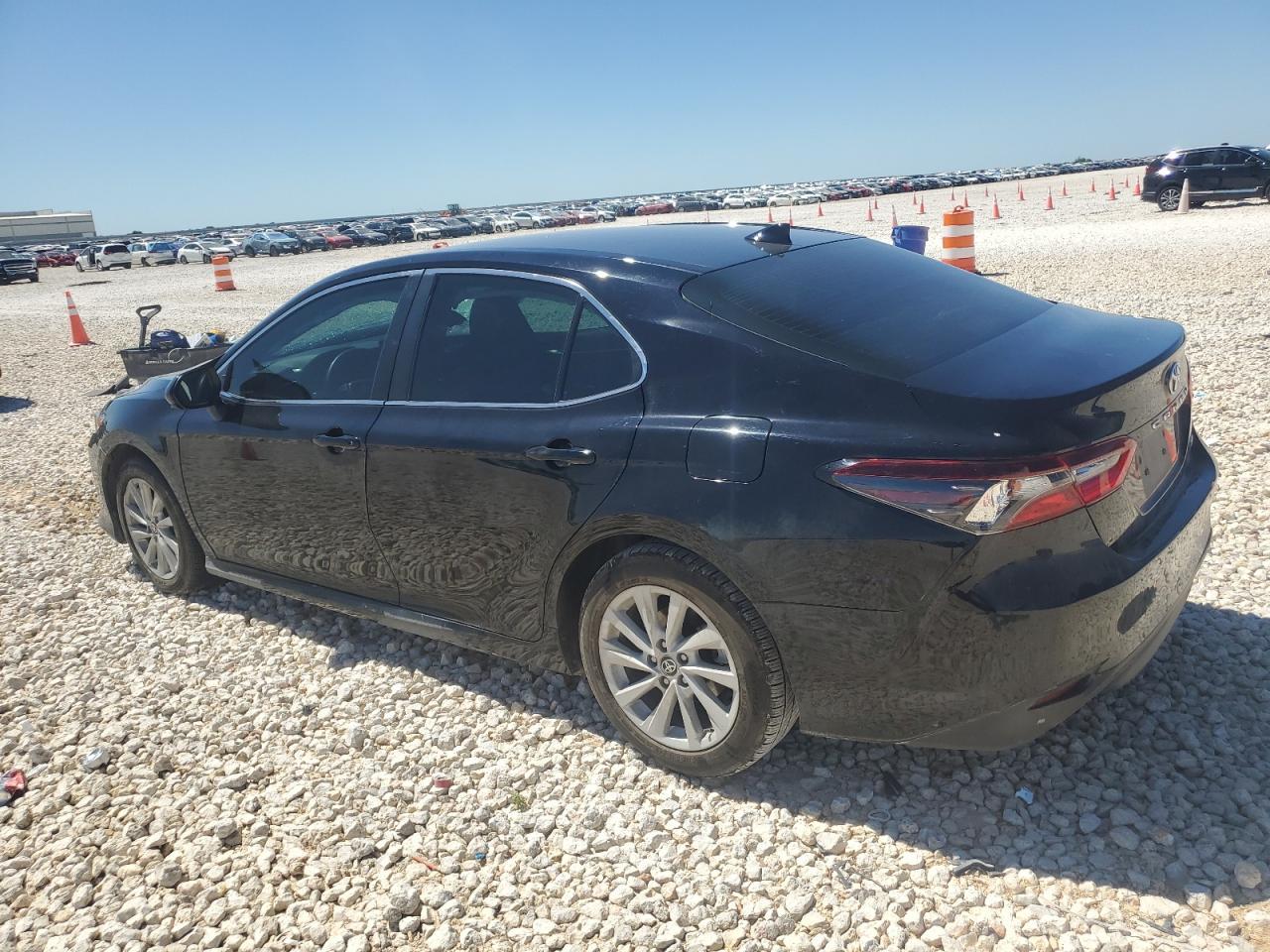 2022 Toyota Camry Le - Image 2