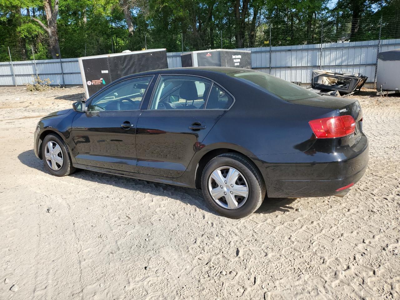 2014 Volkswagen Jetta Base - Image 2