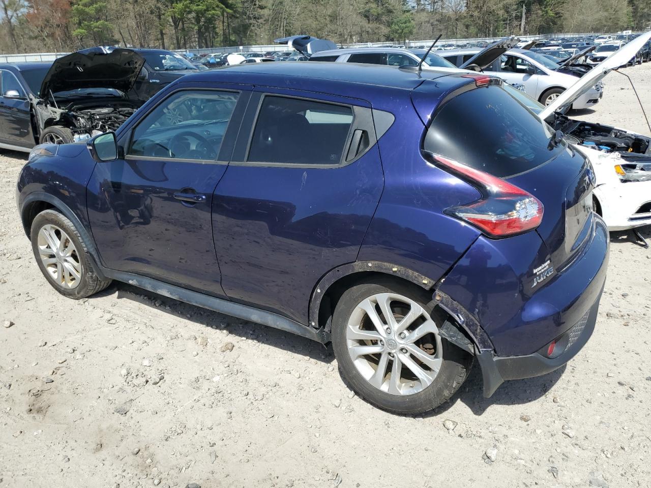 2015 Nissan Juke S - Фото 2
