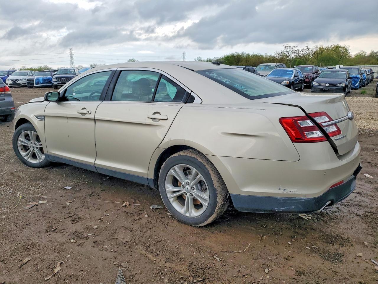 2017 Ford Taurus Sel - Фото 2
