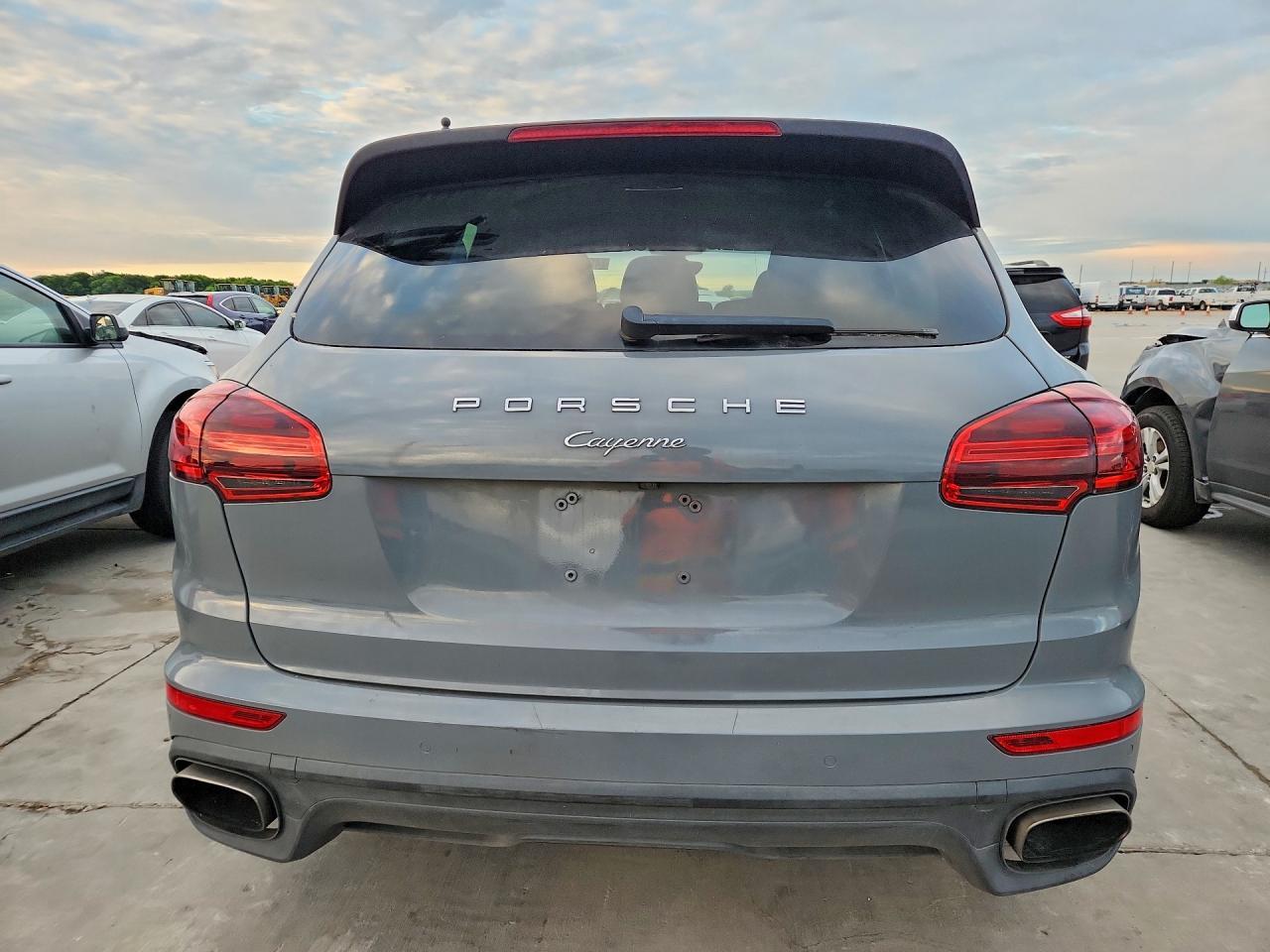 2017 Porsche Cayenne - Фото 6