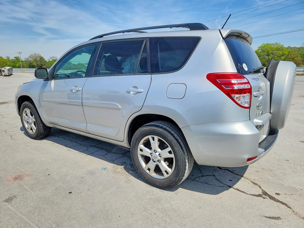 2011 Toyota Rav4 Base - Фото 2