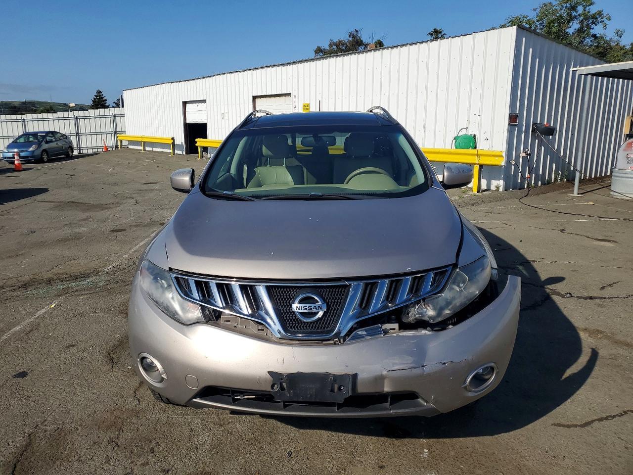 2010 Nissan Murano S - Image 5