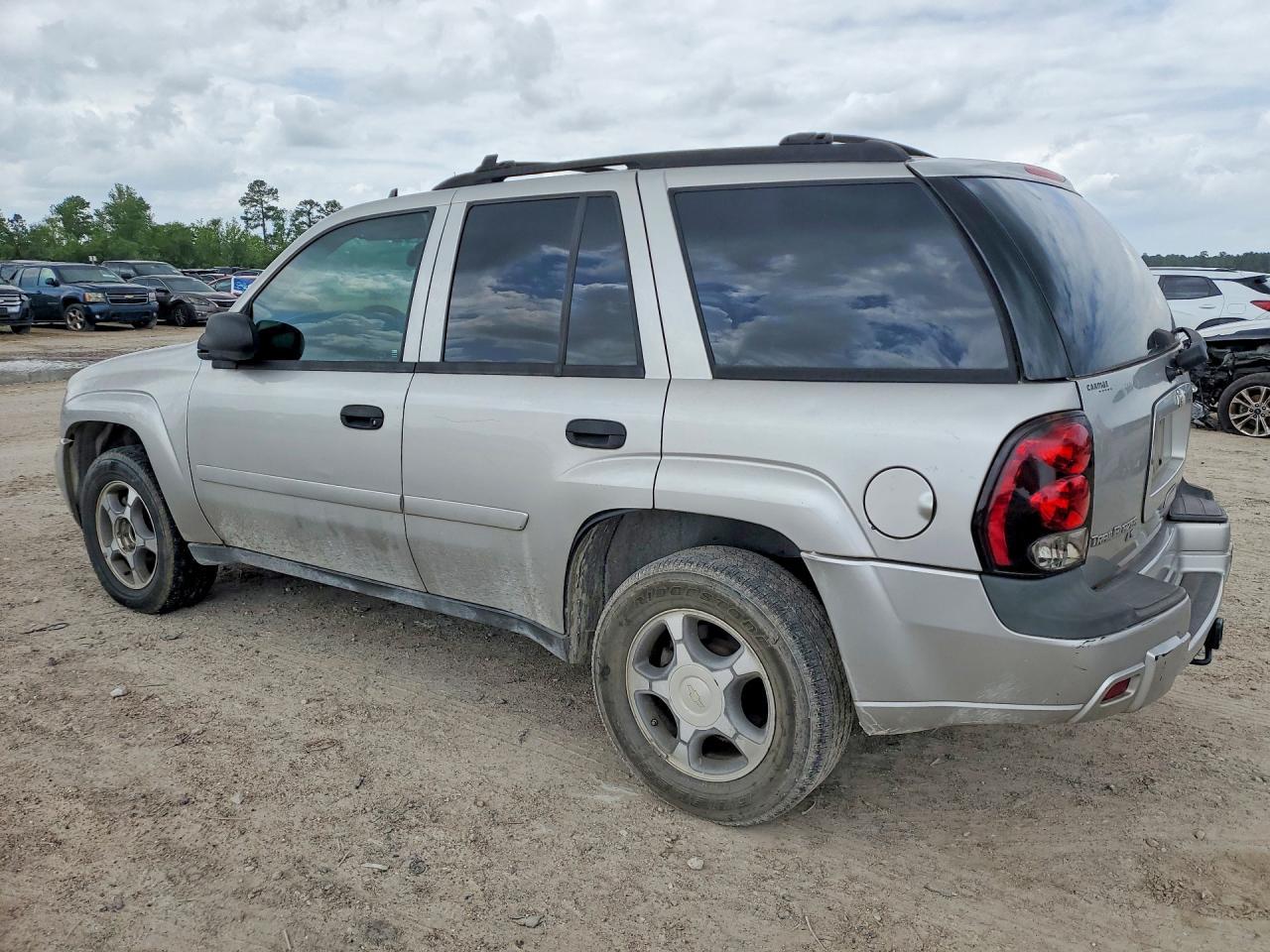 2007 Chevrolet Trailblazer Ls - Фото 2