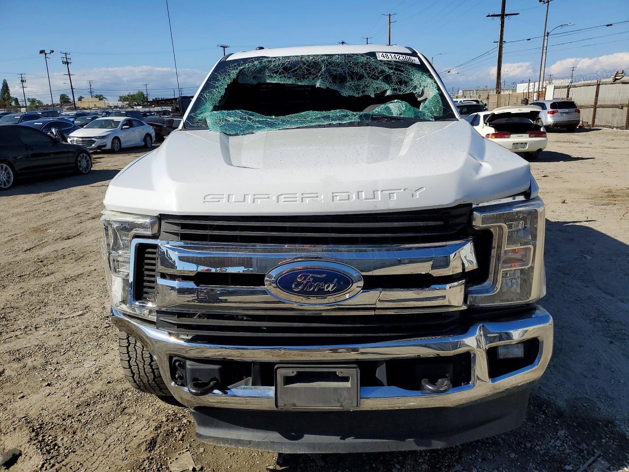 2019 Ford F250 Super Duty - Фото 5
