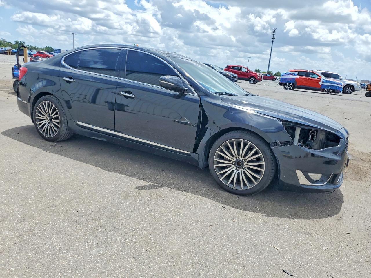 2015 Kia Cadenza Premium - Image 4