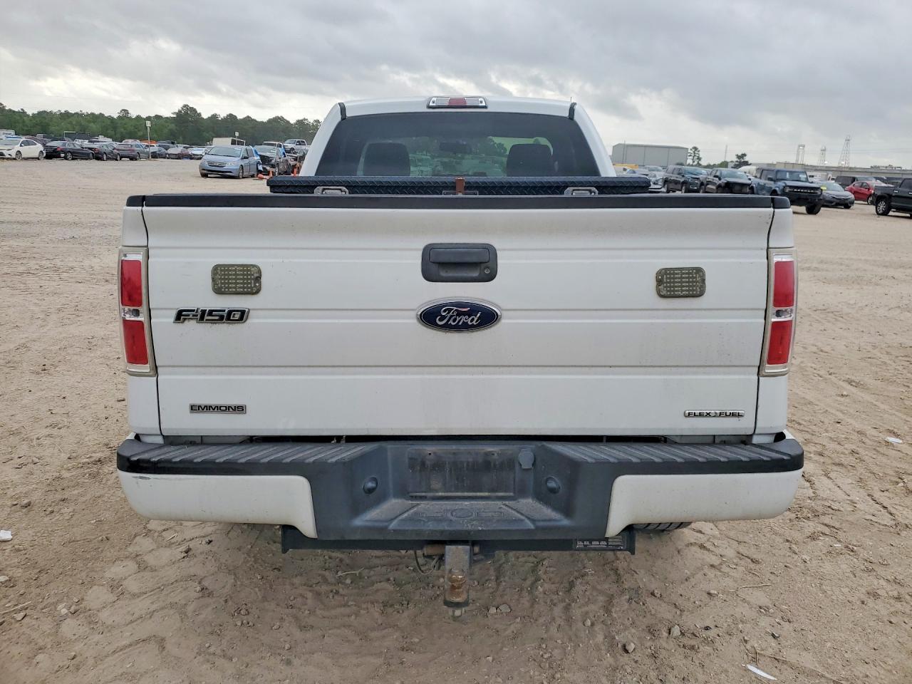 2011 Ford F150 - Фото 6