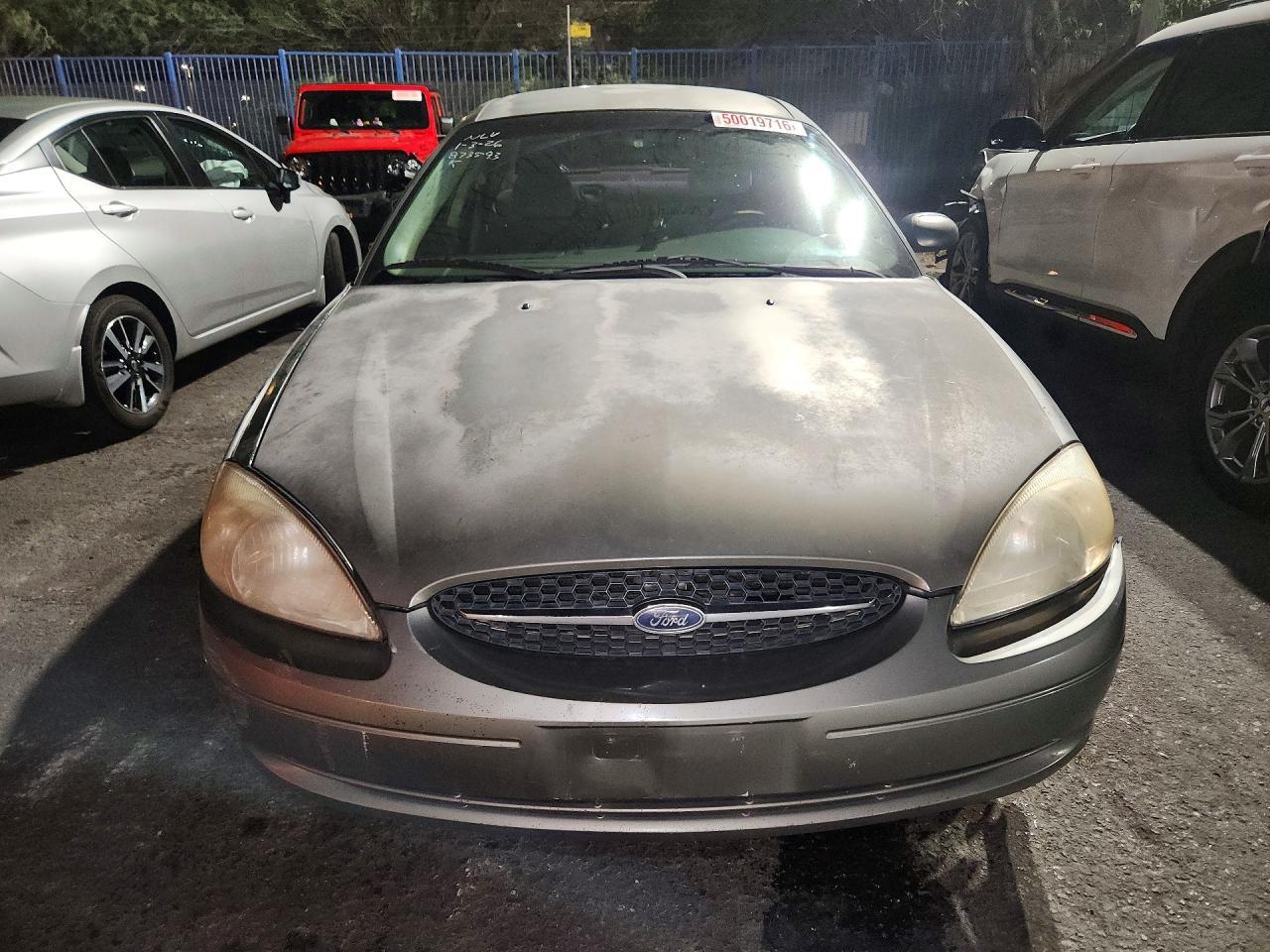 2002 Ford Taurus Se - Фото 5