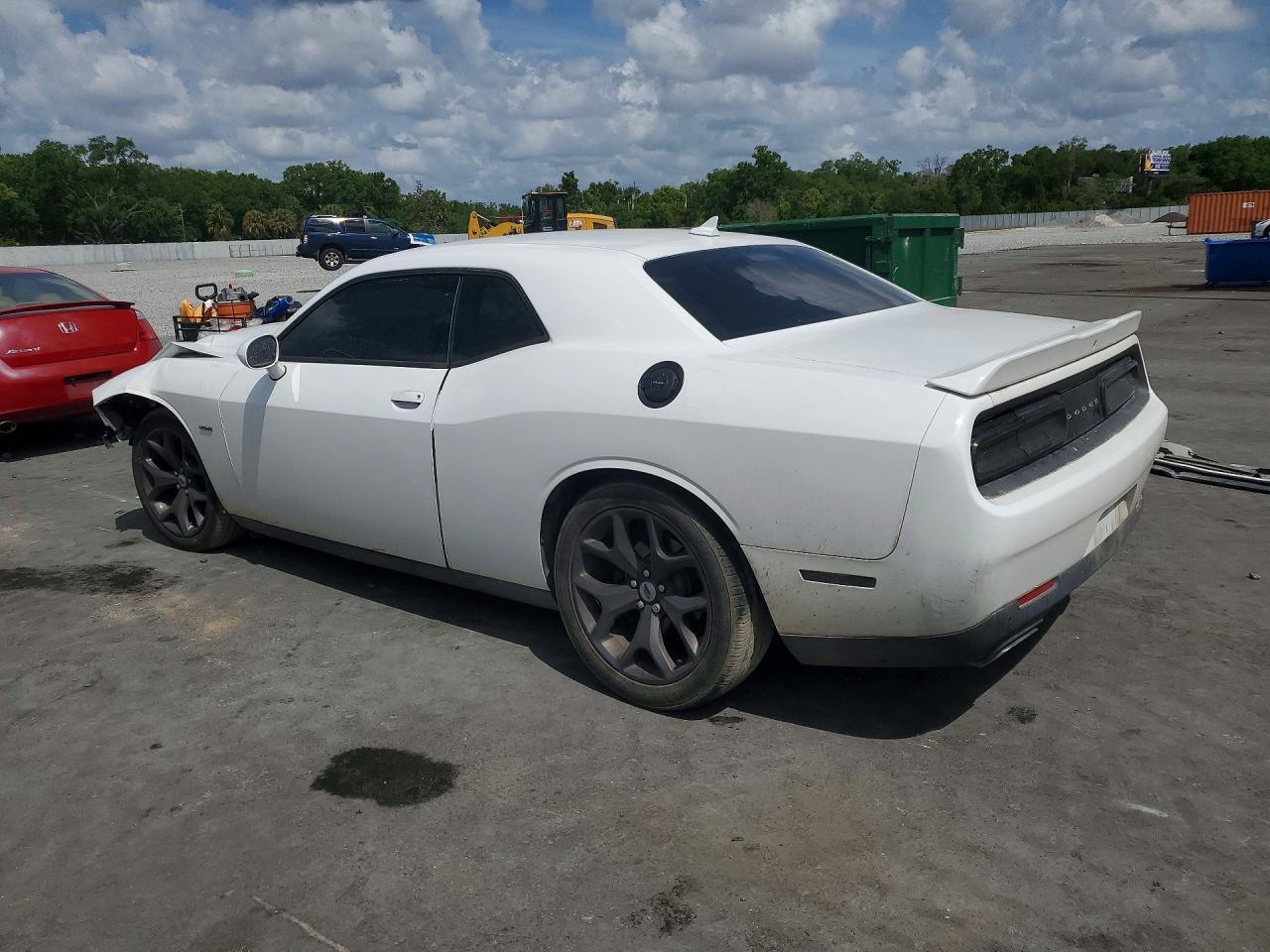 2018 Dodge Challenger R - Фото 2