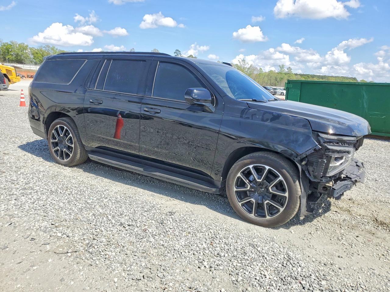 2025 Chevrolet Suburban K1500 Rst - Image 4