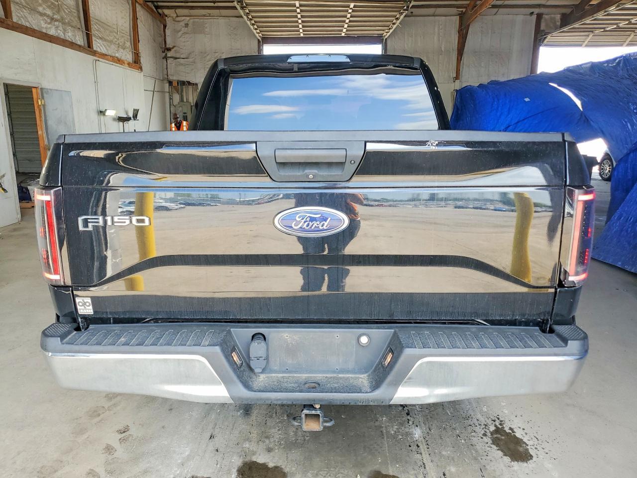 2017 Ford F150 Supercrew - Image 6