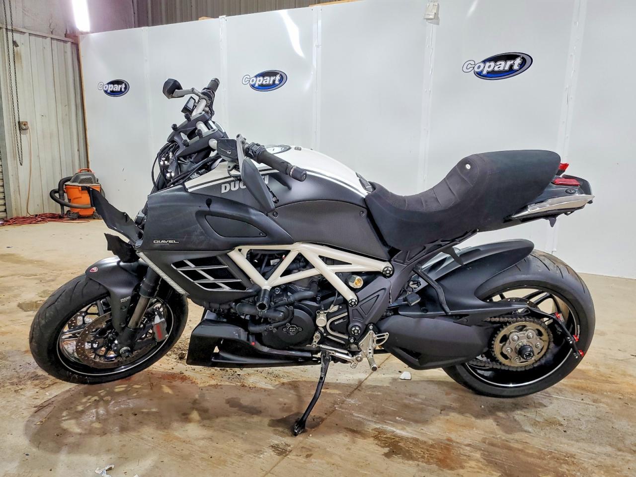 2013 Ducati Diavel - Image 3