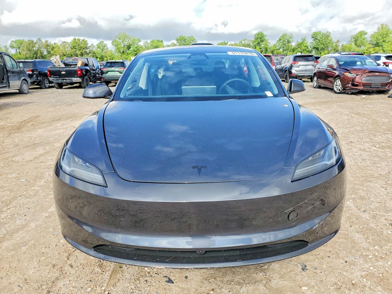 2026 Tesla Model 3 - Фото 5