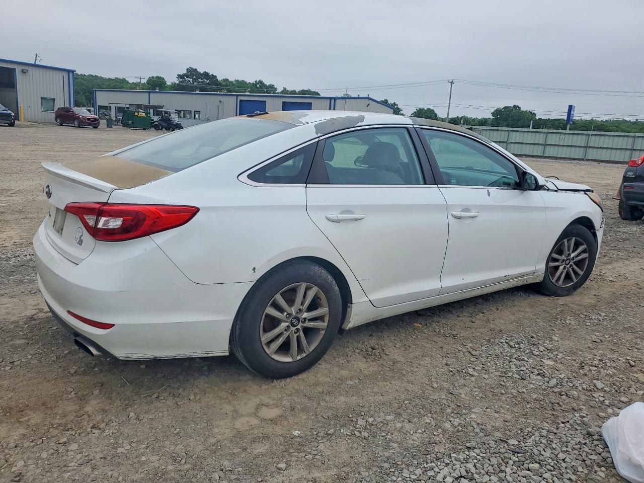 2017 Hyundai Sonata Se - Image 3
