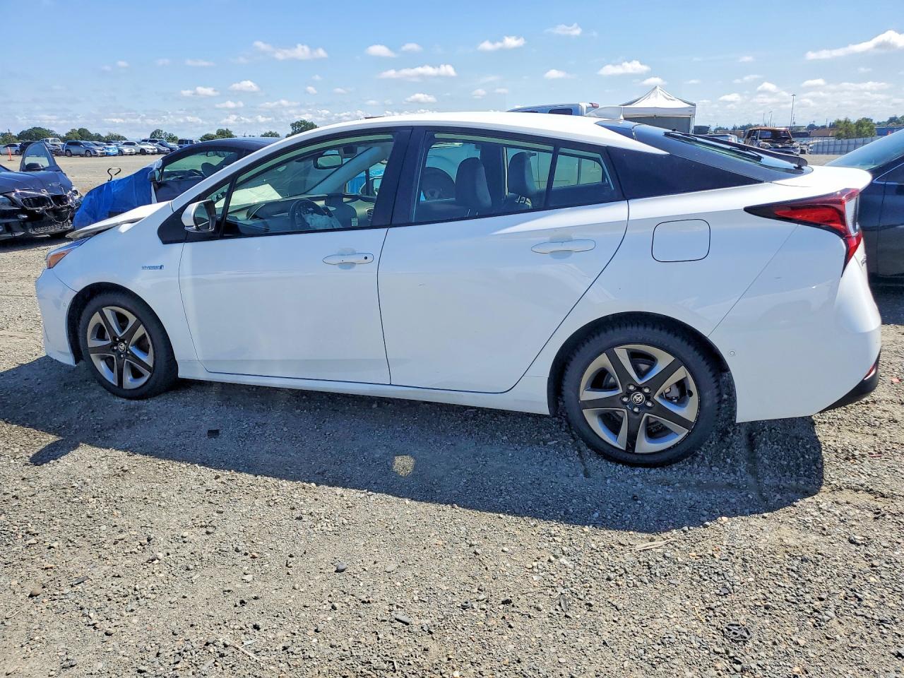 2022 Toyota Prius - Фото 2