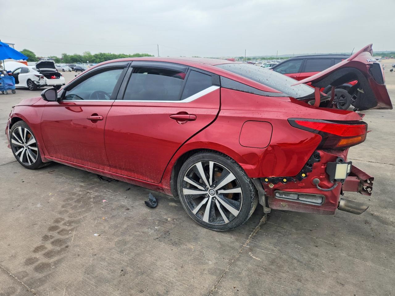 2019 Nissan Altima Sr - Фото 2