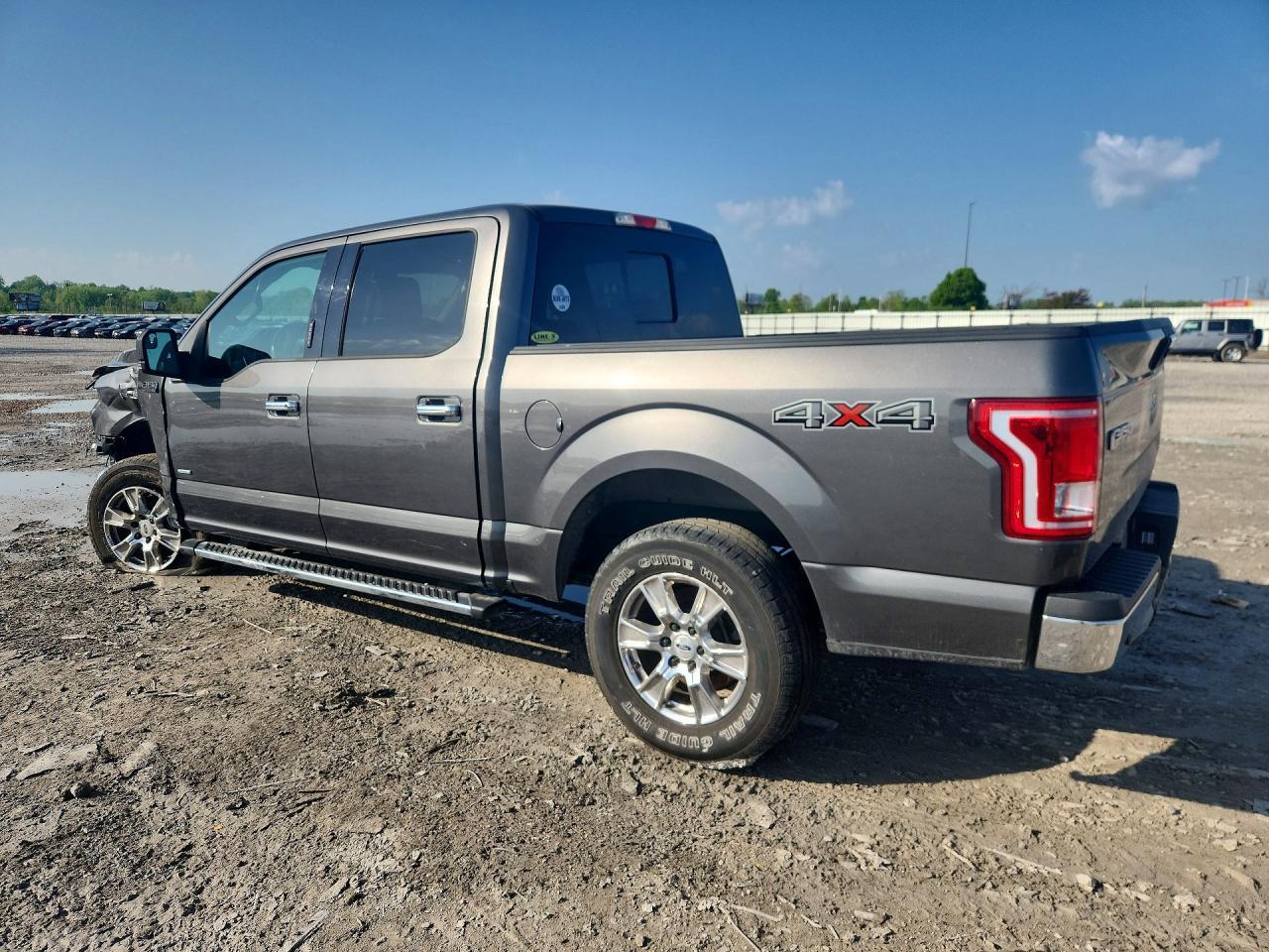 2016 Ford F150 Supercrew - Фото 2