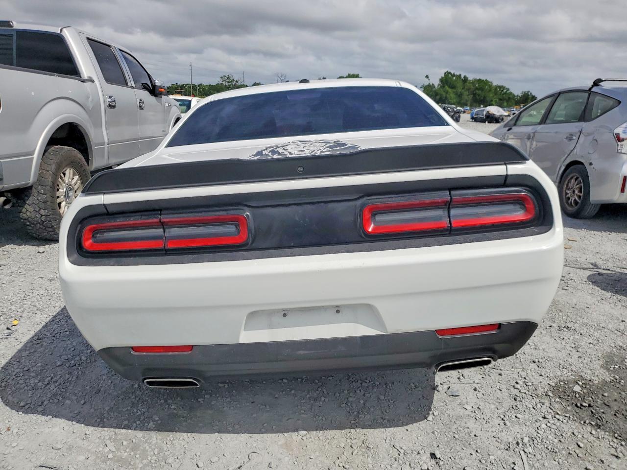 2023 Dodge Challenger Sxt - Фото 6