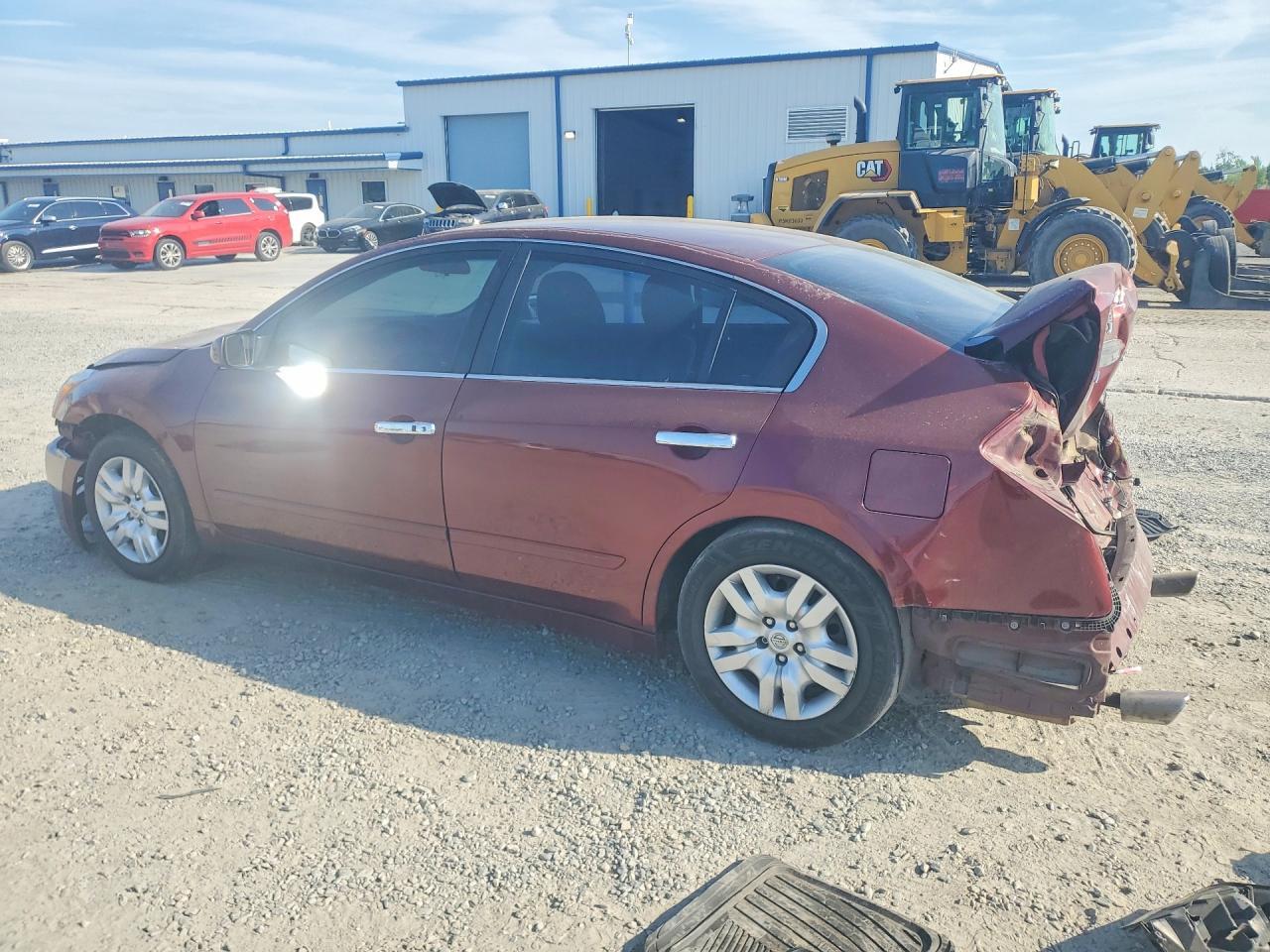2011 Nissan Altima 2.5 - Фото 2