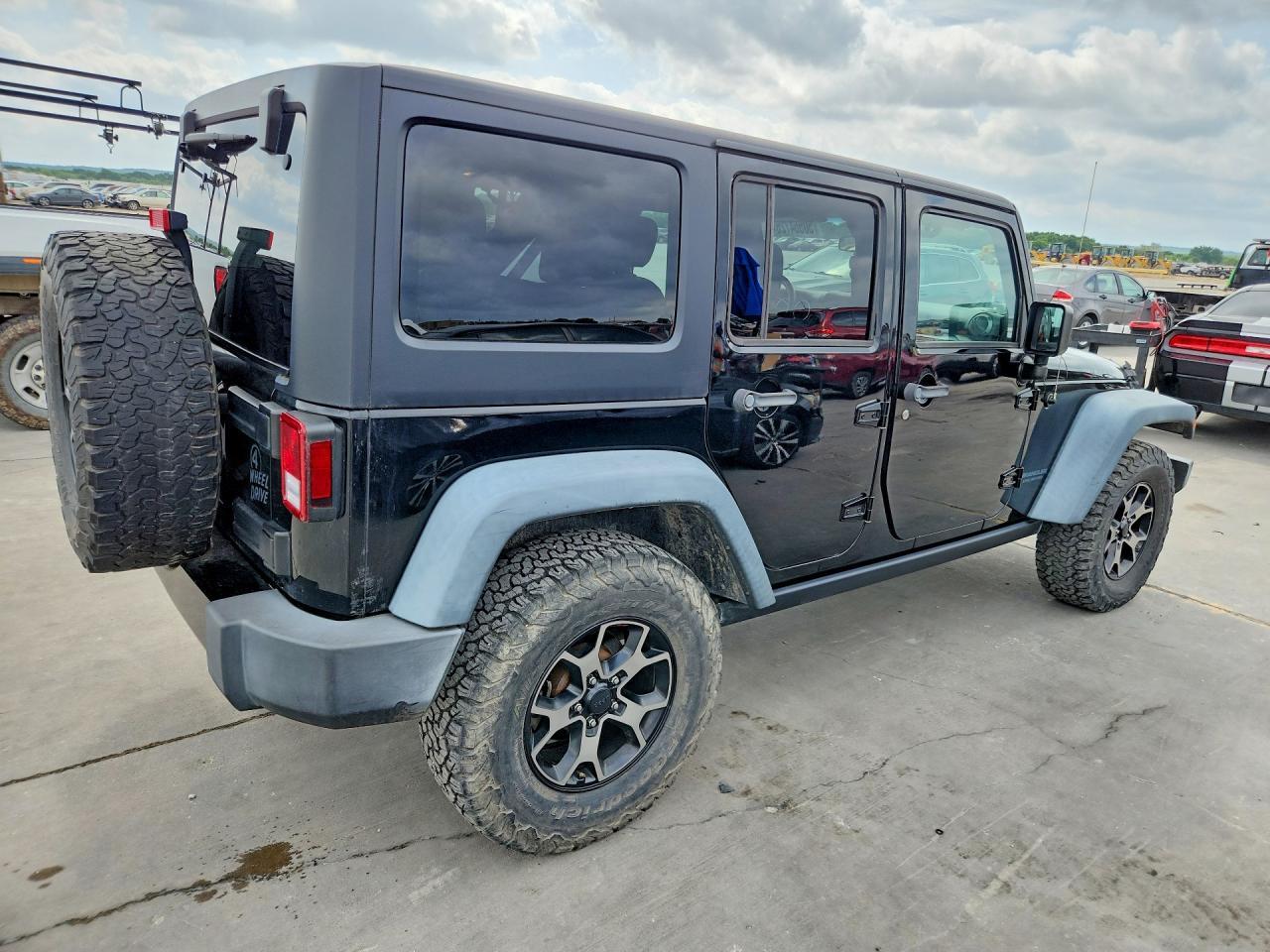 2016 Jeep Wrangler Unlimited Sport - Фото 3