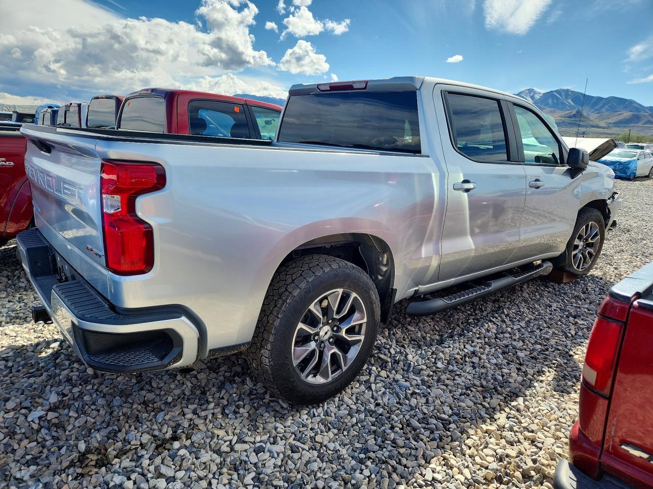 2020 Chevrolet Silverado C1500 Rst - Фото 3