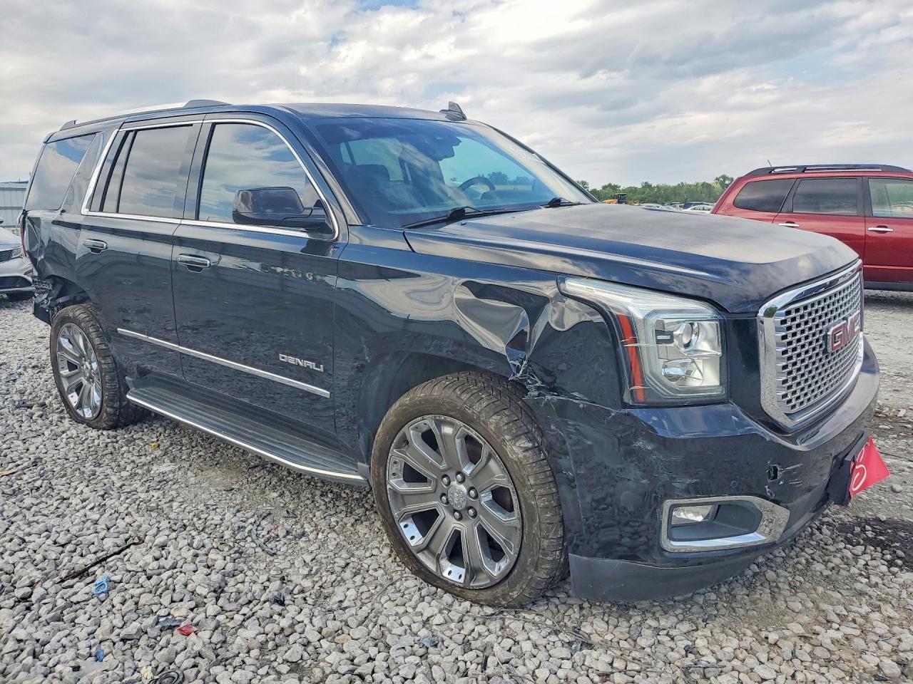 2016 GMC Yukon Denali - Фото 4
