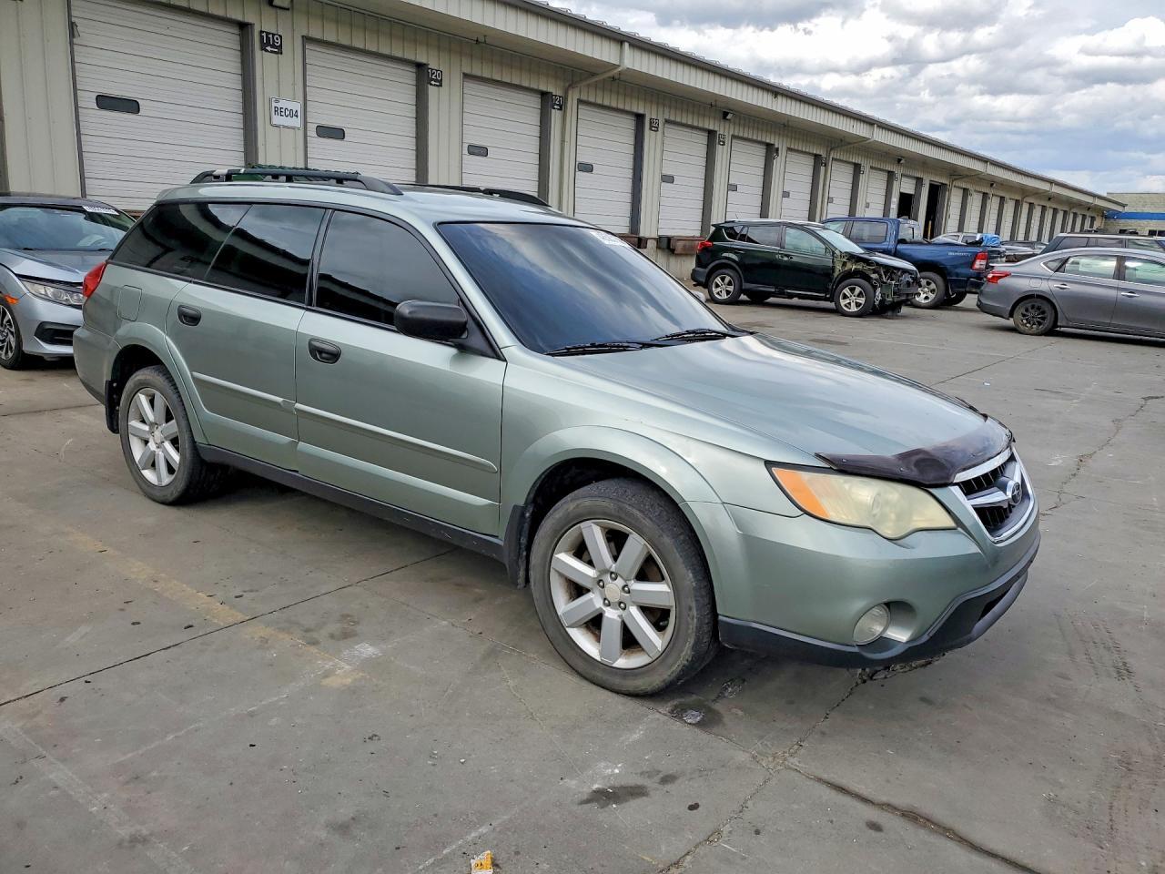 2009 Subaru Outback 2.5I - Image 4