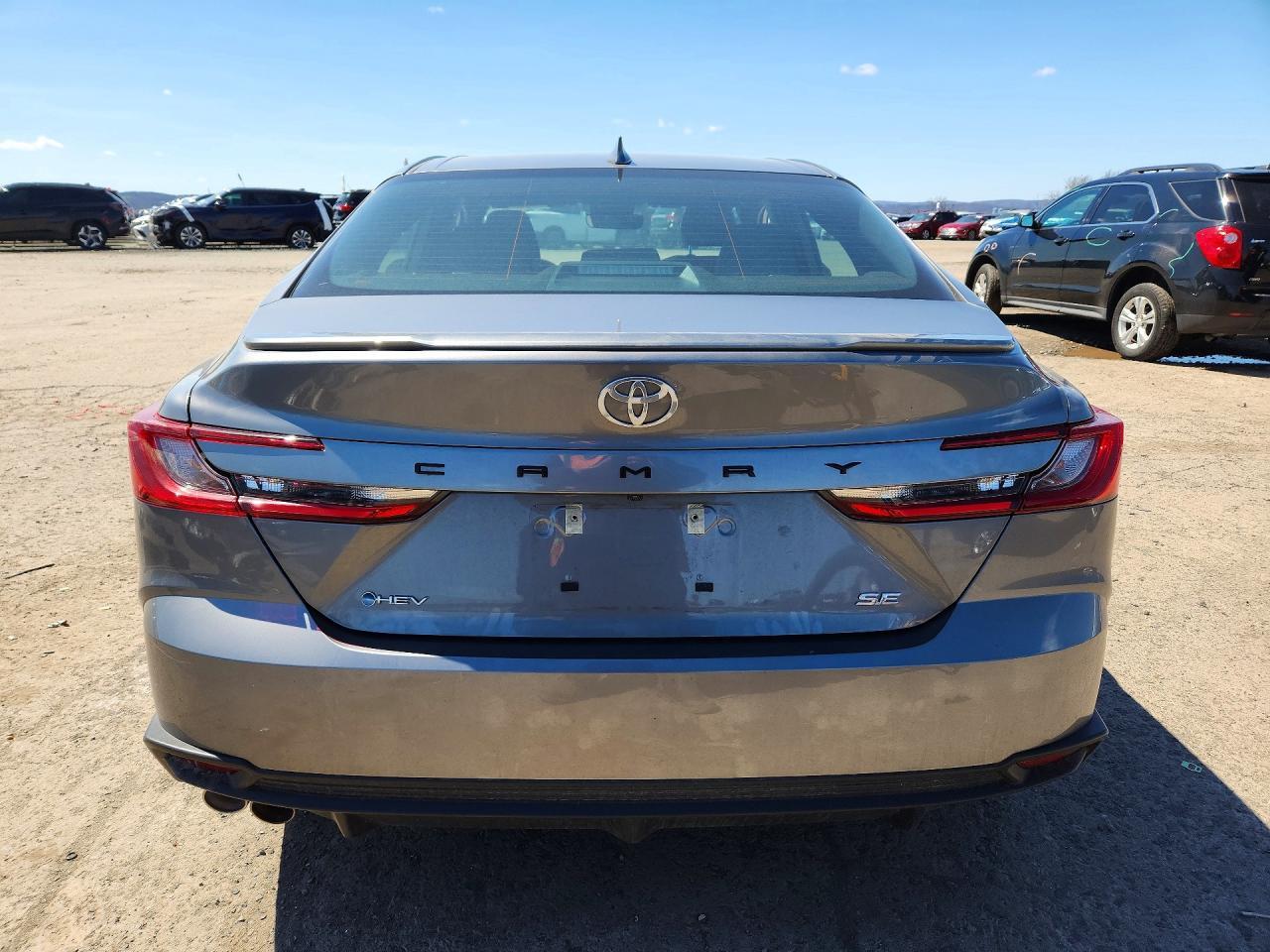 2025 Toyota Camry Se - Фото 6
