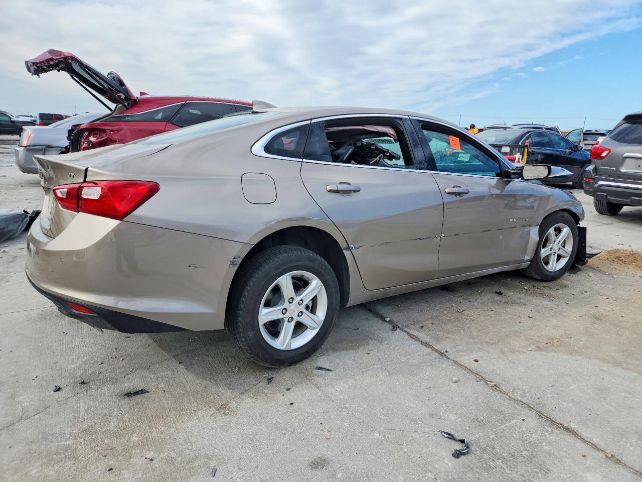 2024 Chevrolet Malibu Lt - Фото 3