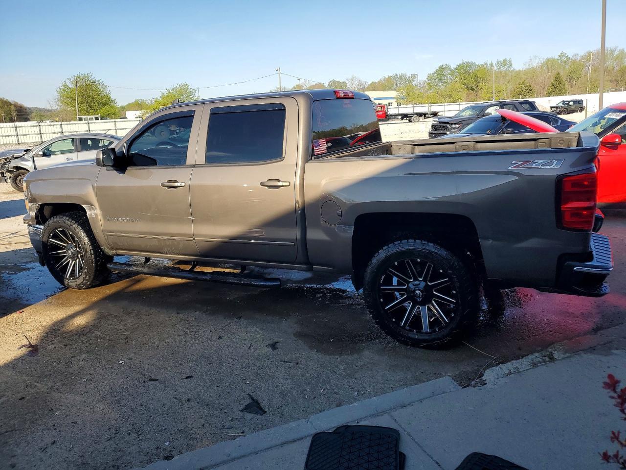 2015 Chevrolet Silverado K1500 Lt - Image 2