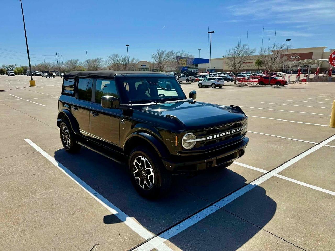 2022 Ford Bronco Base