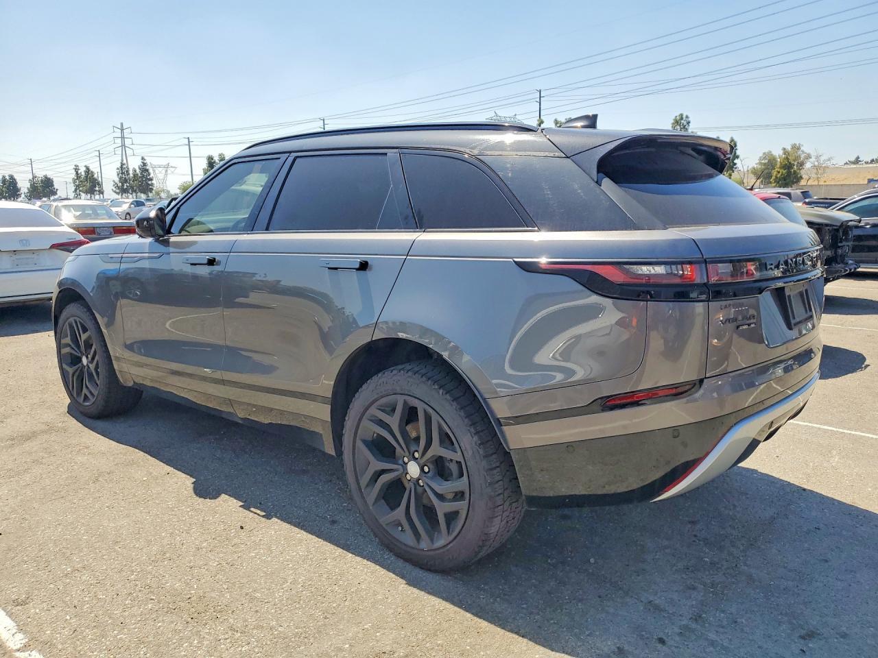 2018 Land Rover Range Rover Velar R-Dynamic Se - Image 2